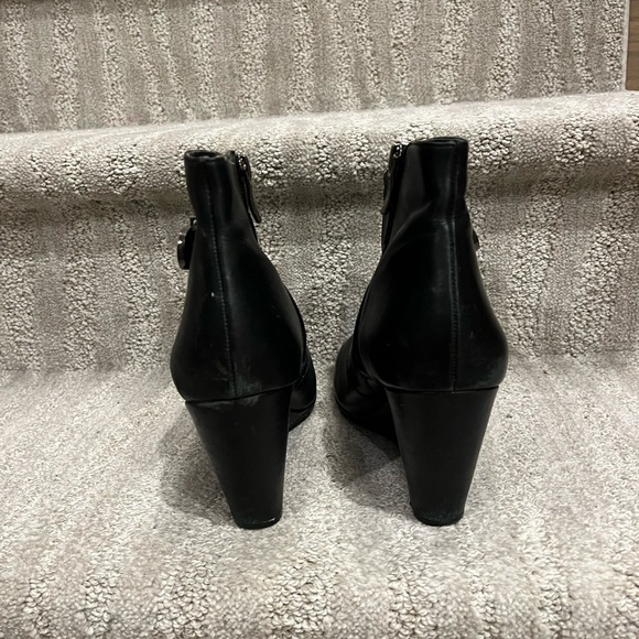 BCBGenerations black faux ledge wedge boots , size 8.5 - Picture 2 of 5